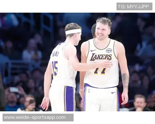 巴萨九名球员入围FIFPRO最佳阵容提名亚马尔库巴西邦马蒂在列 巴萨九名球员入围FIFPRO最佳阵容提名亚马尔库巴西邦马蒂在列