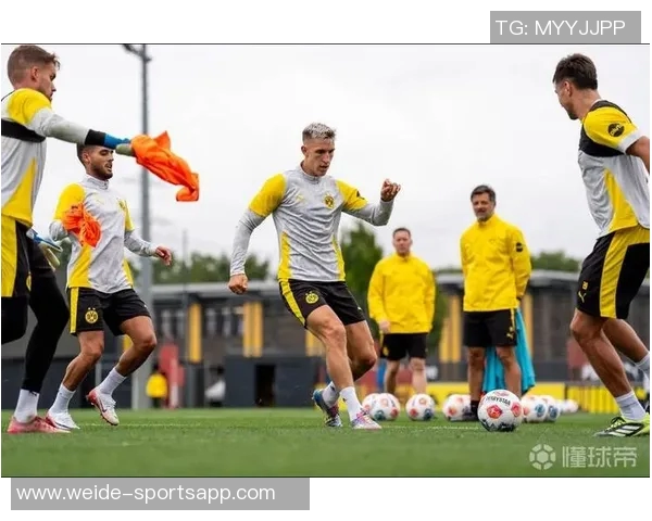 巴萨冬窗不外租18岁中场伯纳尔尽管赫罗纳有意仍将留队