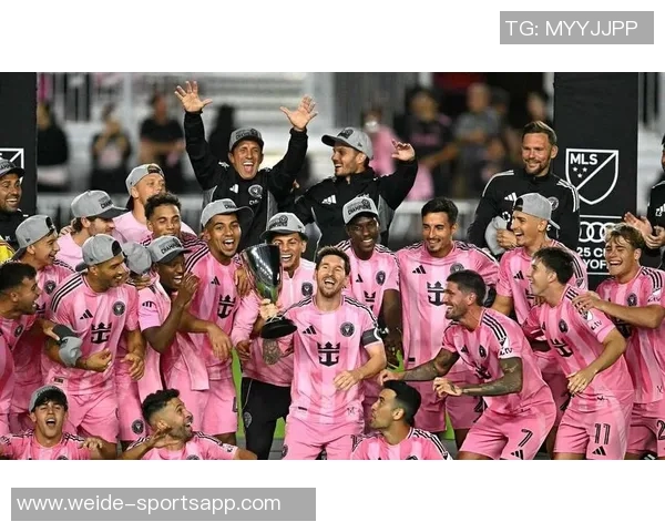 阿连德季后赛首度戴帽追平纪录喜获冠军荣耀 阿连德季后赛首度戴帽追平纪录喜获冠军荣耀